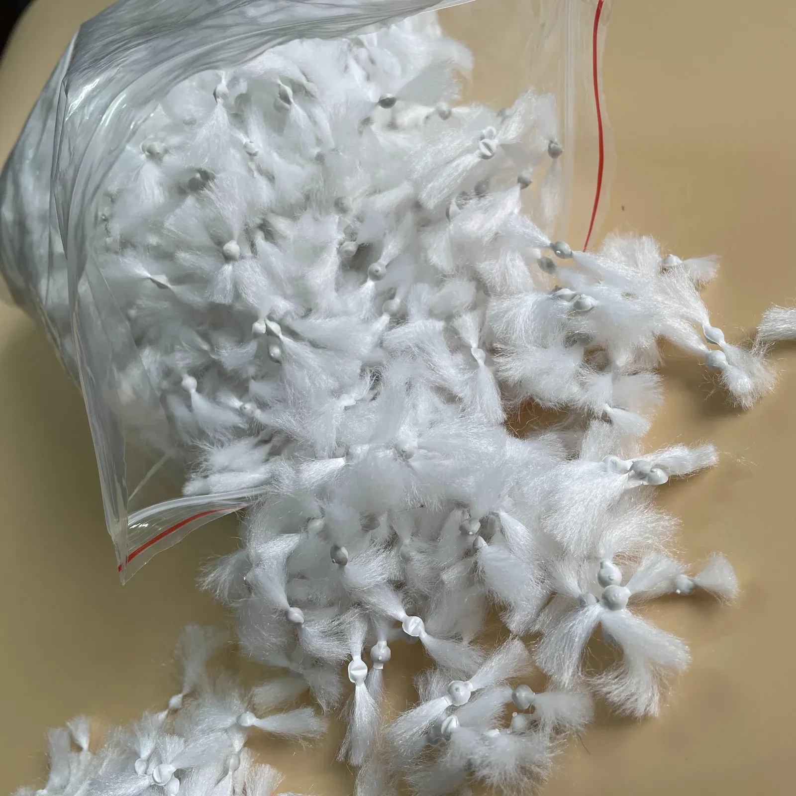 Comet-shaped fiber filter media product photograph 3