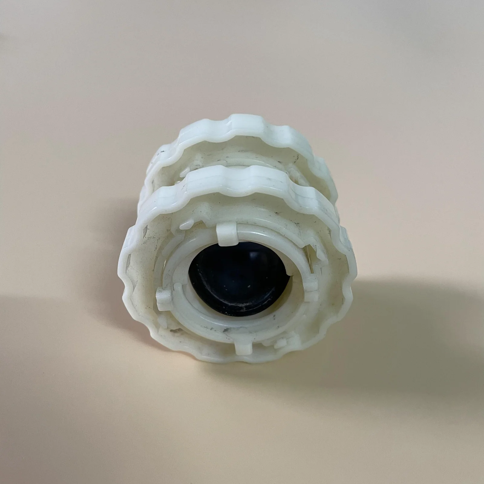 Single-hole membrane diffuser product photograph 3