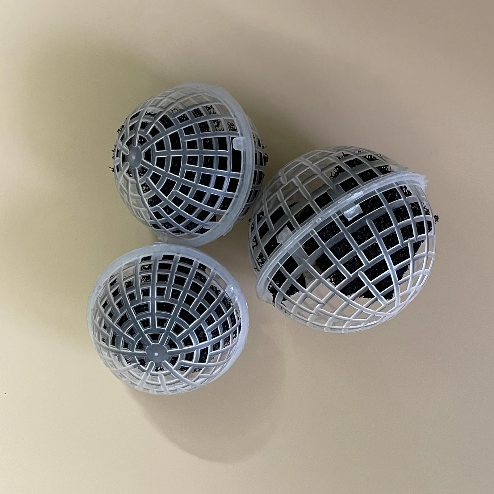 Suspended ball packing product photograph 2